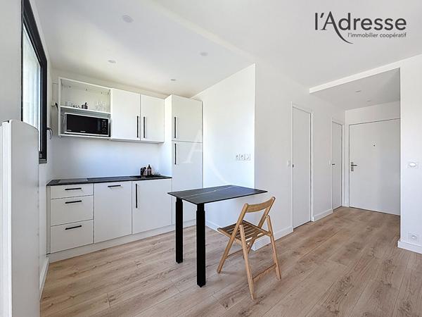 PUTEAUX/ Volta - Appartement Studio/Deux pièces - 32m² avec 1 Cave