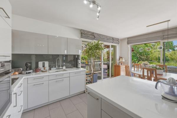 Vente Appartement de luxe Évian-les-Bains 4 Pièces 113 m²