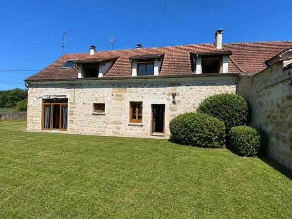 Maison 6 pièces à louer à Saint-Ouen-l'Aumône 122,79 m² Loyer 1 850 €/mois charges comprises **  - Référence  MG11270