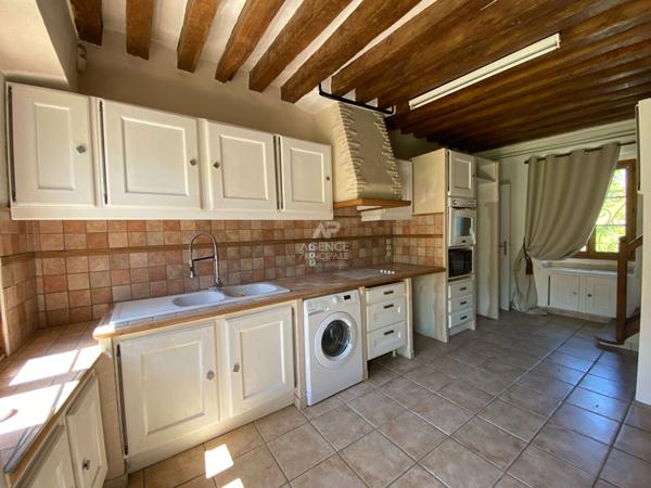 Maison 6 pièces à louer à Saint-Ouen-l'Aumône 122,79 m² Loyer 1 850 €/mois charges comprises **  - Référence  MG11270