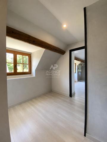 Maison 6 pièces à louer à Saint-Ouen-l'Aumône 122,79 m² Loyer 1 850 €/mois charges comprises **  - Référence  MG11270
