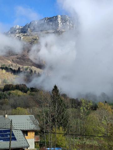 Dpt Savoie (73), à vendre LES DESERTS terrain de 802m2 + permis de construire accordé