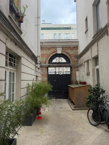 2 PIÈCES À RÉNOVER AVEC PROJET CLÉ EN MAIN – LEVALLOIS-PERRET