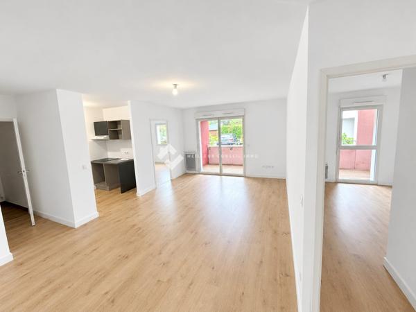 A 19 MINUTES DE BORDEAUX APPARTEMENT T3 AVEC BALCON,PARKING ET CAVE DANS RESIDENCE RÉCENTE ET SECURISÉE