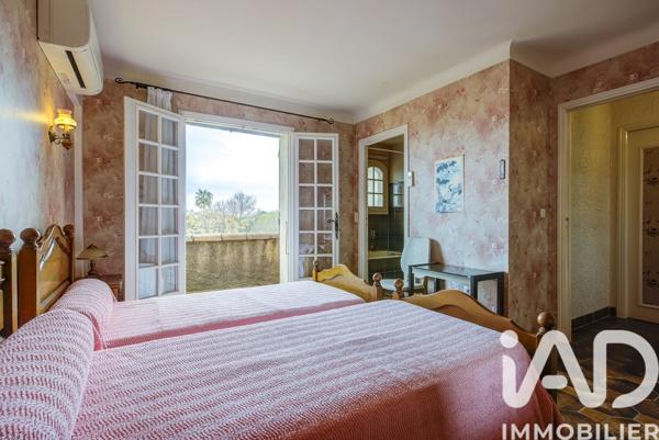 Maison à vendre 6 pièces 200 m² La Roquette-sur-Siagne