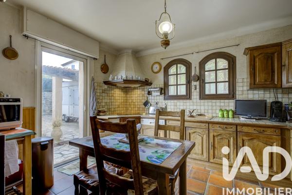 Maison à vendre 6 pièces 200 m² La Roquette-sur-Siagne