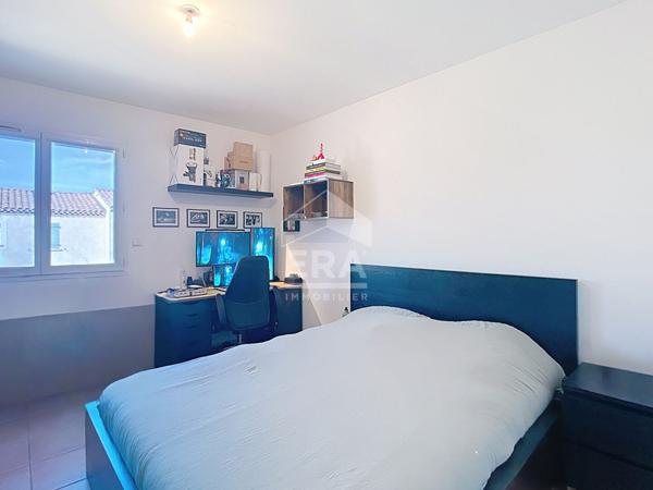 Type 2 récent avec terrasse et garage