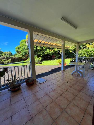 Gourbeyre (97113) Maison F6 avec terrain constructible de 1300 m².