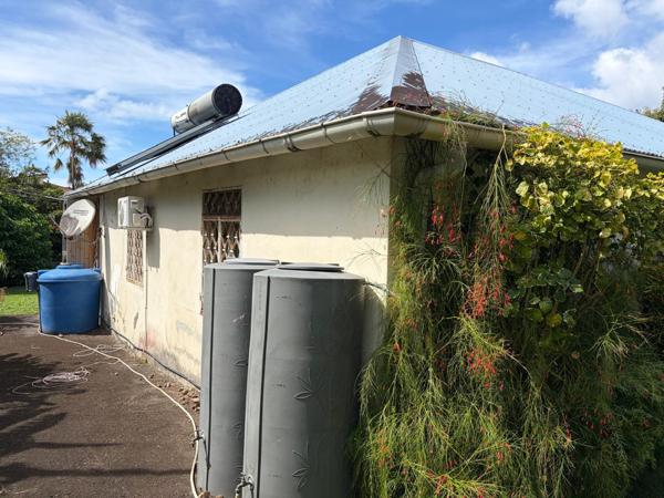 Gourbeyre (97113) Maison F6 avec terrain constructible de 1300 m².