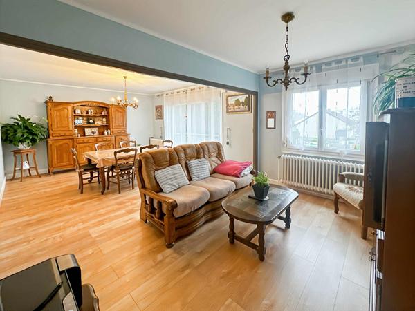 Plain pied Etrepagny 4 chambres Sous sol total