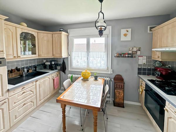 Plain pied Etrepagny 4 chambres Sous sol total