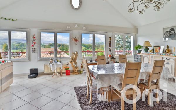 Maison à vendre    8 pièces •  Gisors