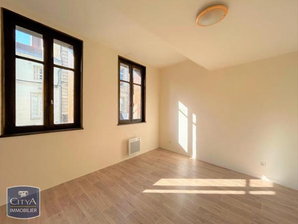 Appartement à louer 2 pièces 50.41m² Coutras (33230)