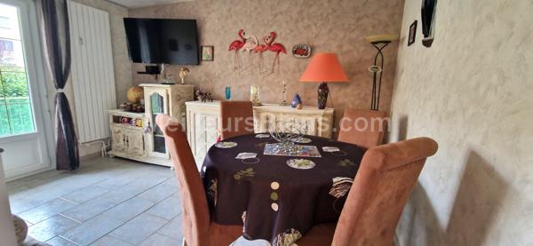 Appartement F2 rez-de-chaussée surélevé avec balcon