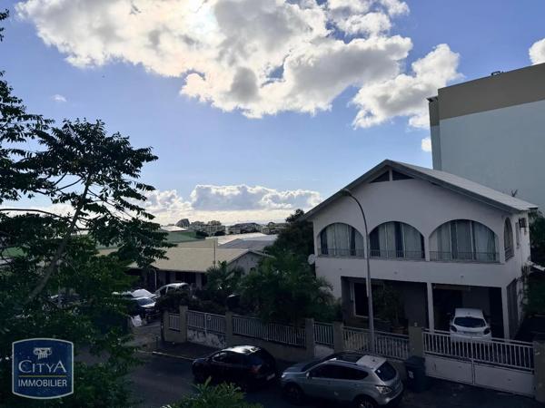 Appartement à vendre 3 pièces 55.73m² Saint-Denis (97490)