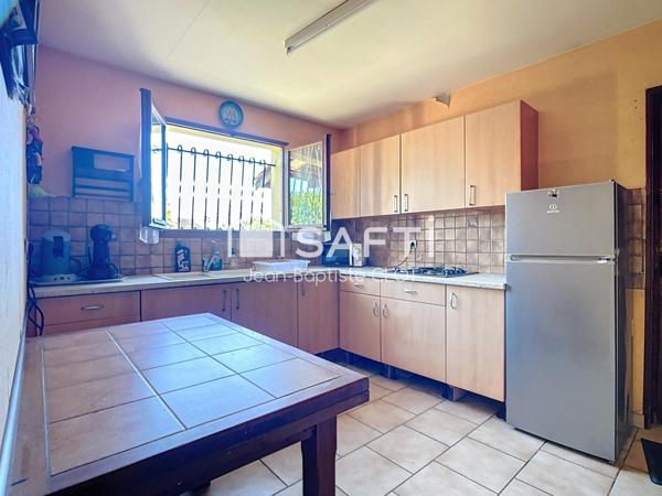 Maison 6 pièces 97 m²  4 chambres