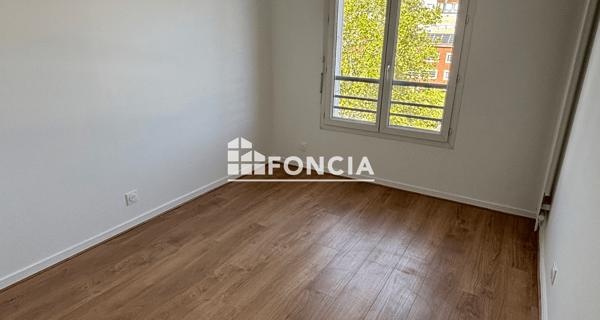 Location Appartement 3 pièces 66.49 m² - Courbevoie 92400