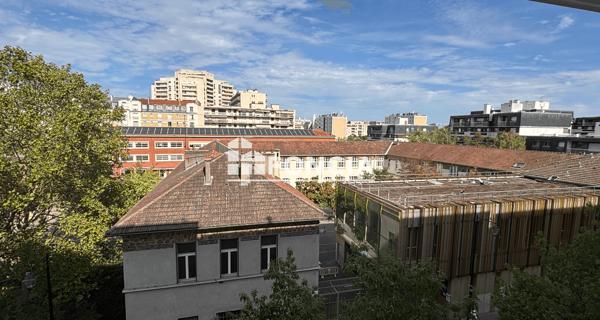 Location Appartement 3 pièces 66.49 m² - Courbevoie 92400