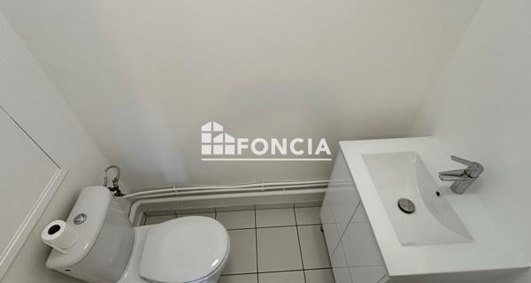Location Appartement 3 pièces 66.49 m² - Courbevoie 92400