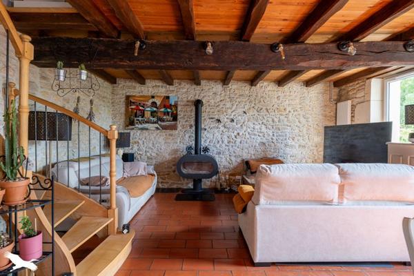Maison à vendre 247 220 € Brizambourg 5 p 152 m² DPE B