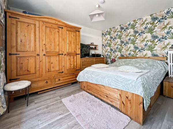 Maison de plain-pied à Palaiseau - Terrain arboré de 517 m² et double garage