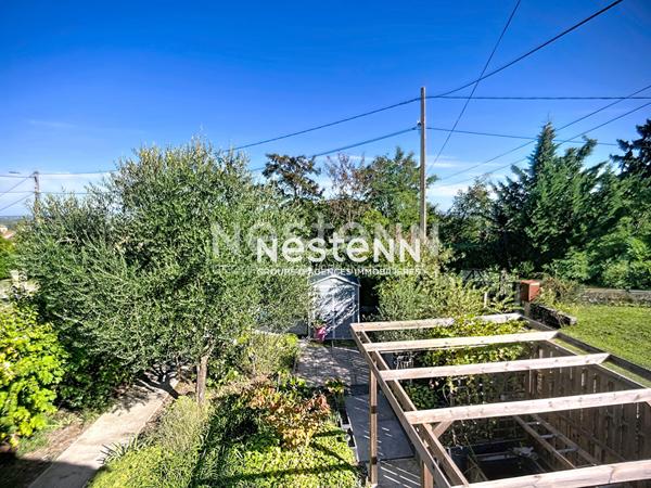 Maison Lucenay - centre bourg - 2 chambres - jardin paysager - belle pièce de vie lumineuse