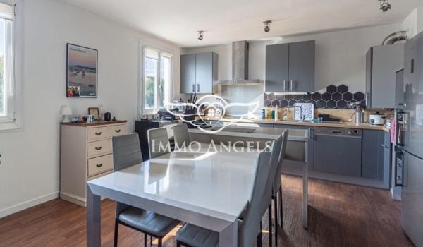 SETE-T3/4 DE 88M2 EN PARFAIT ETAT-TERRASSE-ASCENSEUR-PARKING