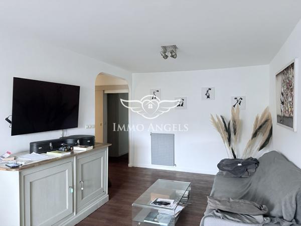 SETE-T3/4 DE 88M2 EN PARFAIT ETAT-TERRASSE-ASCENSEUR-PARKING