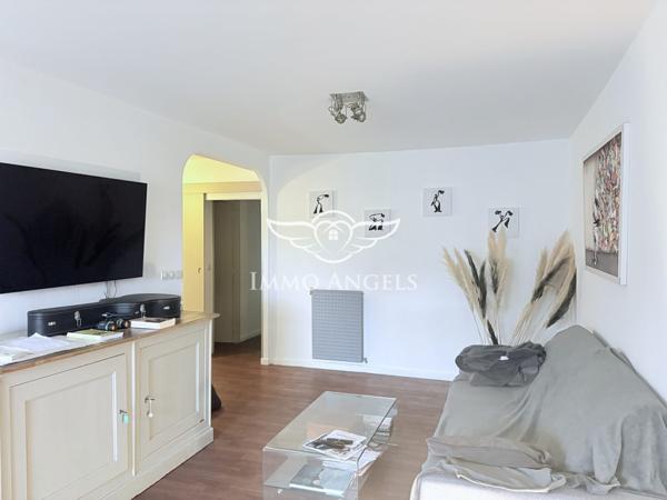 SETE-T3/4 DE 88M2 EN PARFAIT ETAT-TERRASSE-ASCENSEUR-PARKING