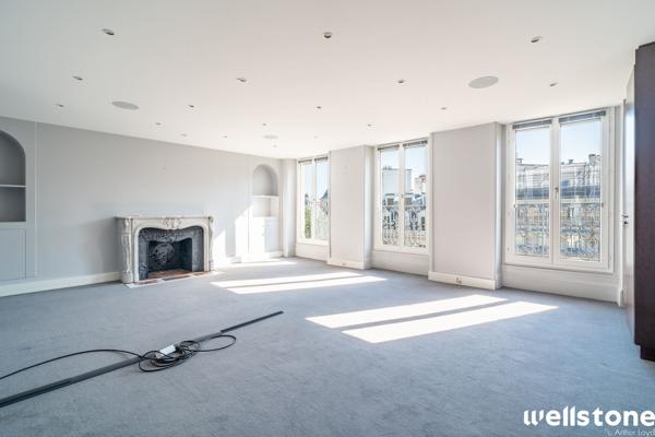 Bureaux à louer à PARIS 75008