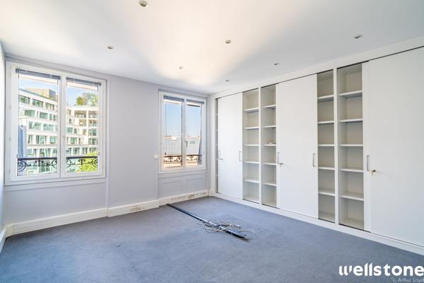 Bureaux à louer à PARIS 75008