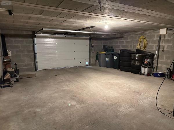 Propriete à vendre à Amboise dans l'Indre-et-Loire (37400), ref : 12101/1183   
CENTRE BOURG