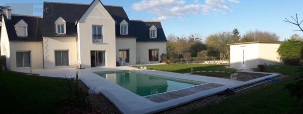 Propriete à vendre à Amboise dans l'Indre-et-Loire (37400), ref : 12101/1183   
CENTRE BOURG