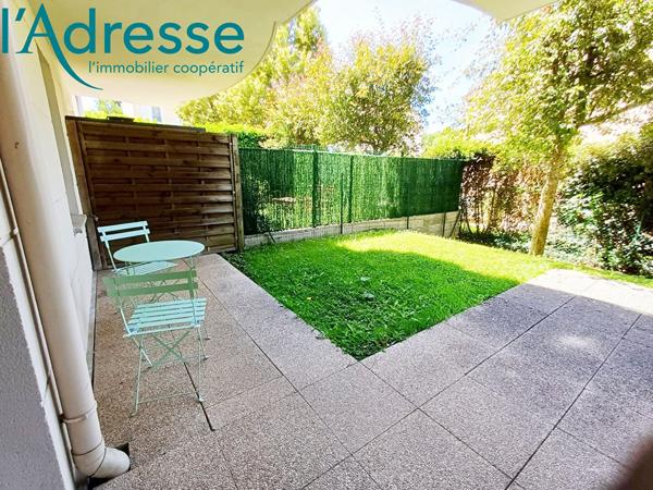 Appartement 2 pièce(s) 36 m2 avec jardinet + Box