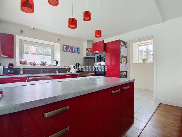 Maison au calme avec vie de plain-pied, courette et garage Environnement calme à Trégueux