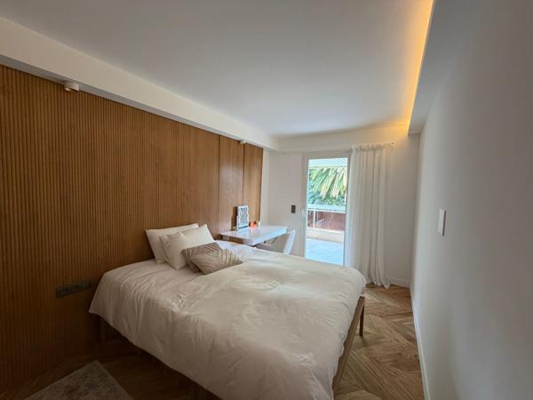 Cannes-Basse Californie : Appartement 5 pièces terrasse, vue mer