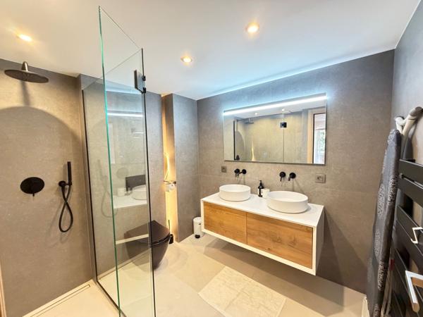 Cannes-Basse Californie : Appartement 5 pièces terrasse, vue mer