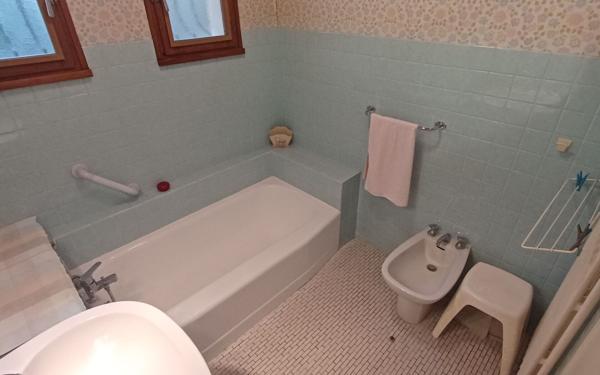 Maison à vendre    3 pièces • 105,28 m2 Saint-Étienne-de-Saint-Geoirs