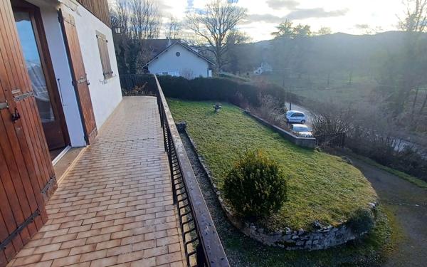 Maison à vendre    3 pièces • 105,28 m2 Saint-Étienne-de-Saint-Geoirs