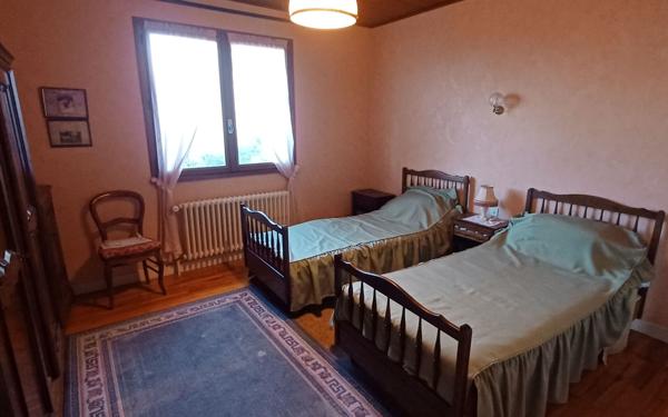 Maison à vendre    3 pièces • 105,28 m2 Saint-Étienne-de-Saint-Geoirs