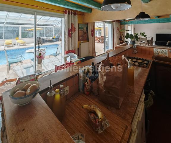 Magnifique propriéte 675 m²env+piscine+7000m² jardin+22hec forêt