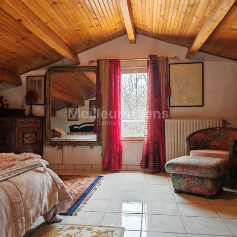 Magnifique propriéte 675 m²env+piscine+7000m² jardin+22hec forêt