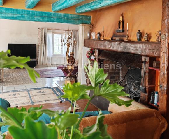 Magnifique propriéte 675 m²env+piscine+7000m² jardin+22hec forêt