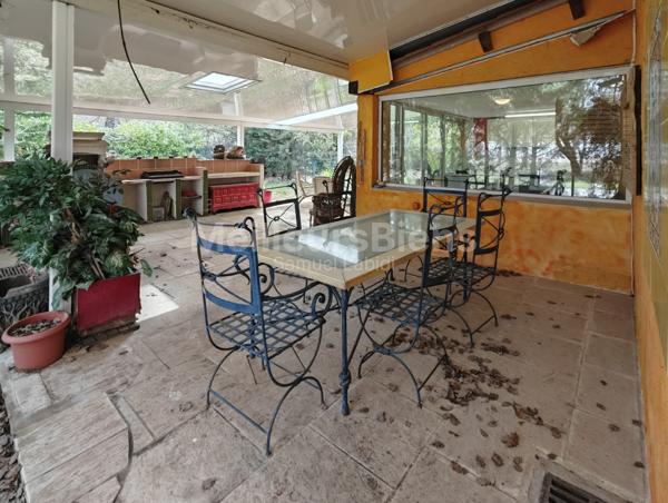 Magnifique propriéte 675 m²env+piscine+7000m² jardin+22hec forêt