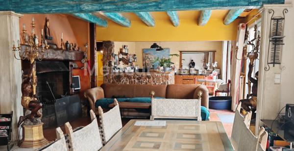 Magnifique propriéte 675 m²env+piscine+7000m² jardin+22hec forêt