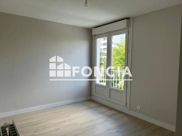 Location Appartement 4 pièces 75 m² - 71 AVENUE KESLER DEVILLERS Lanester 56600