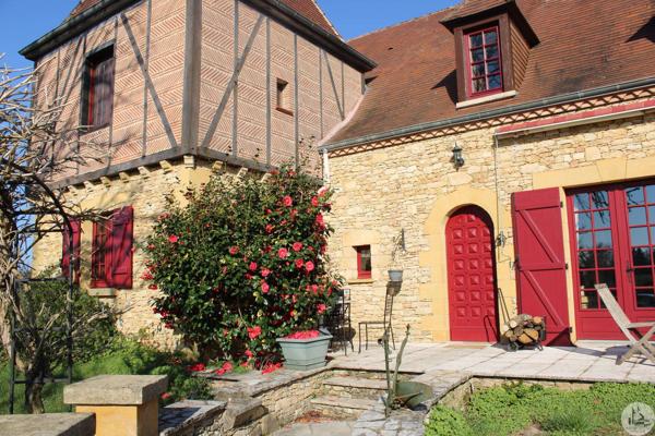 Périgourdine avec pigeonnier en Dordogne.
