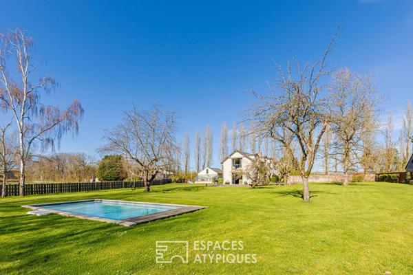 Longère de prestige avec piscine dans un cadre privilégié