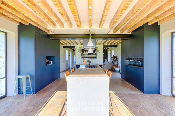 Longère de prestige avec piscine dans un cadre privilégié