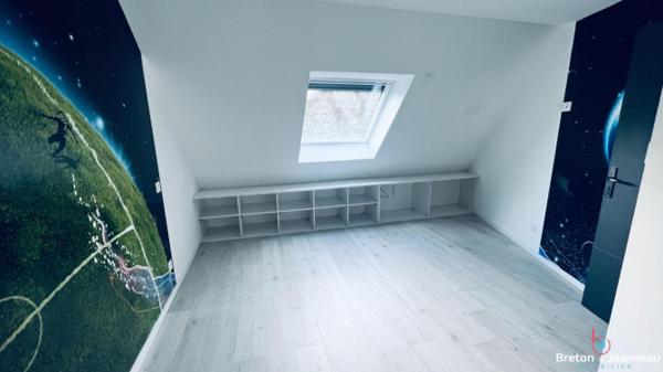 Maison sur 2 ha 90 secteur Montsûrs